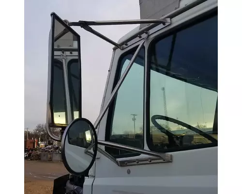 FREIGHTLINER FL70 Mirror Side View LH