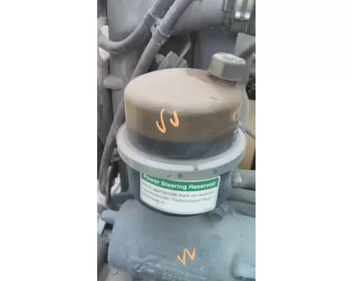 FREIGHTLINER FL70 POWER STEERING RESERVOIR