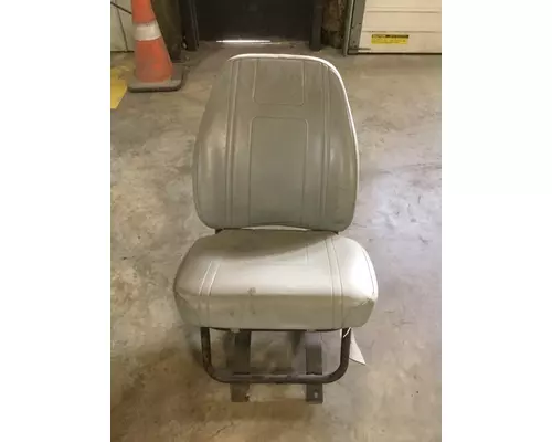 FREIGHTLINER FL70 SEAT, FRONT