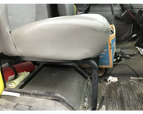 FREIGHTLINER FL70 SEAT, FRONT