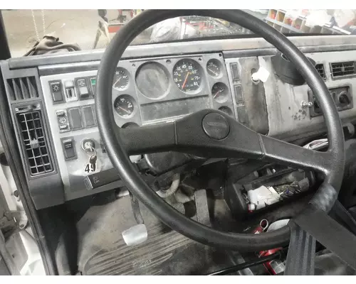 FREIGHTLINER FL70 Steering Column