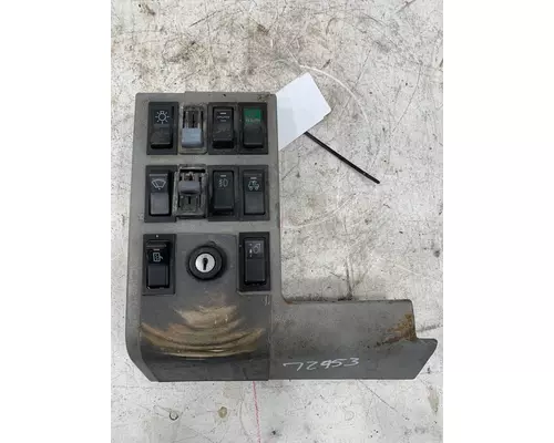 FREIGHTLINER FL70 Switch Panel