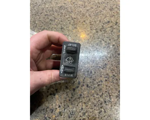 FREIGHTLINER FL70 Switch