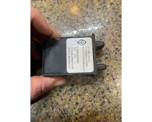 FREIGHTLINER FL70 Switch