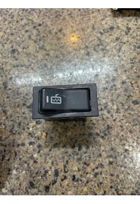 FREIGHTLINER FL70 Switch