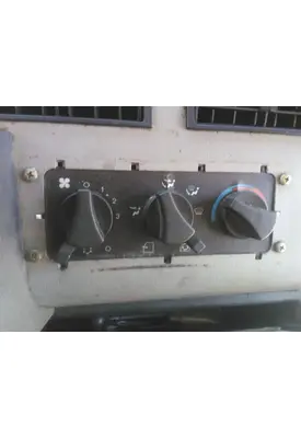 FREIGHTLINER FL70 TEMPERATURE CONTROL