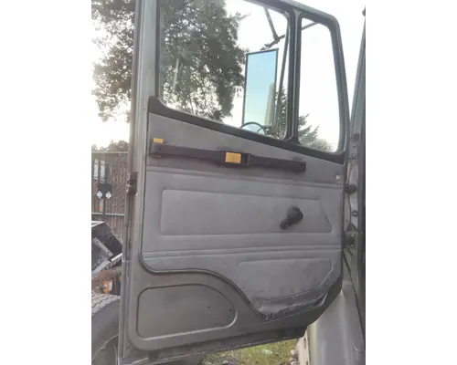 FREIGHTLINER FL80 1991-2005 DOOR ASSEMBLY, FRONT