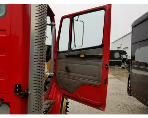 FREIGHTLINER FL80 1991-2005 DOOR ASSEMBLY, FRONT
