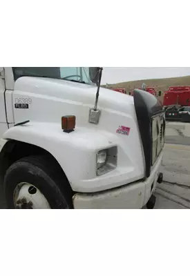 FREIGHTLINER FL80 1992-2005 HOOD