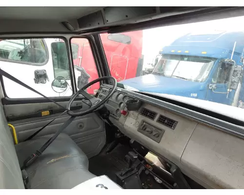 FREIGHTLINER FL80 Cab