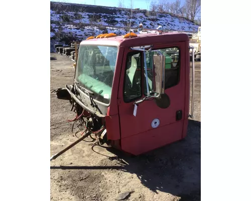 FREIGHTLINER FL80 Cab