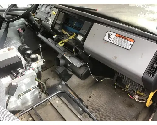 FREIGHTLINER FL80 Cab