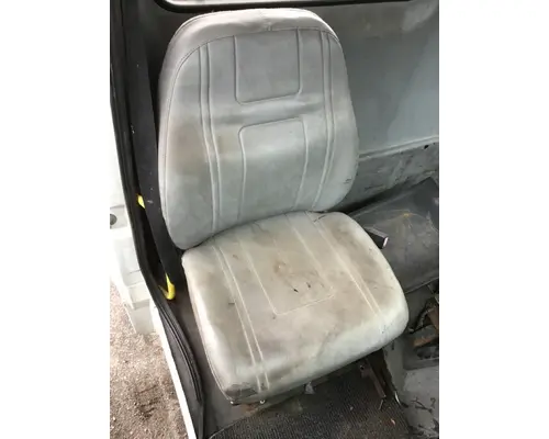 FREIGHTLINER FL80 Cab