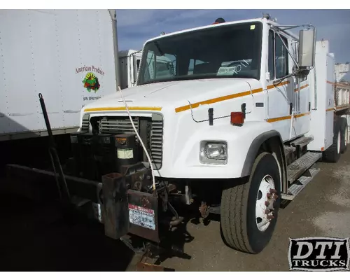 FREIGHTLINER FL80 Cab