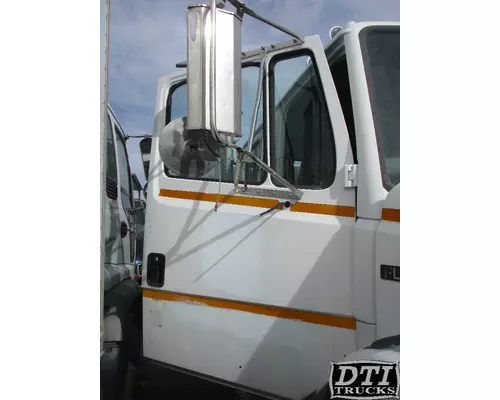 FREIGHTLINER FL80 Cab