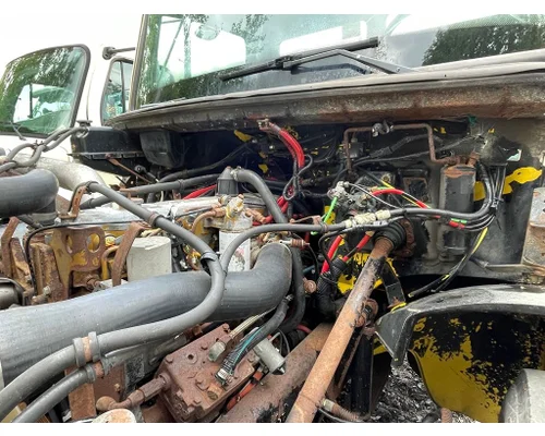 FREIGHTLINER FL80 Cab