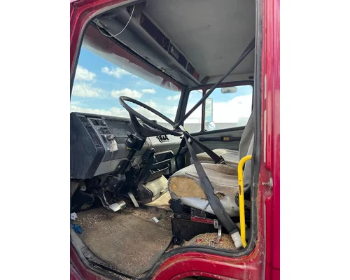 FREIGHTLINER FL80 Complete Vehicle