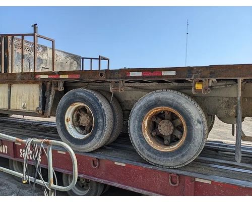 FREIGHTLINER FL80 Complete Vehicle