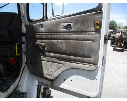 FREIGHTLINER FL80 DOOR ASSEMBLY, FRONT