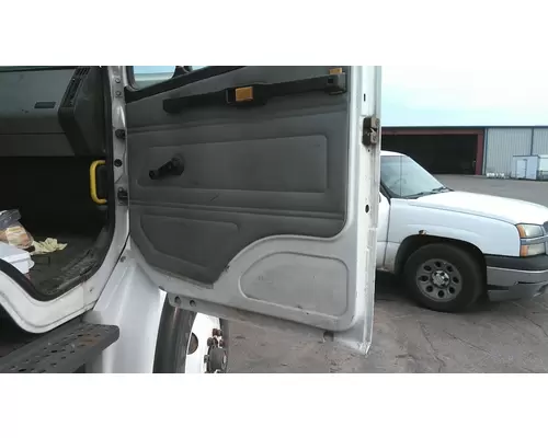 FREIGHTLINER FL80 DOOR ASSEMBLY, FRONT