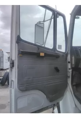 FREIGHTLINER FL80 DOOR ASSEMBLY, FRONT