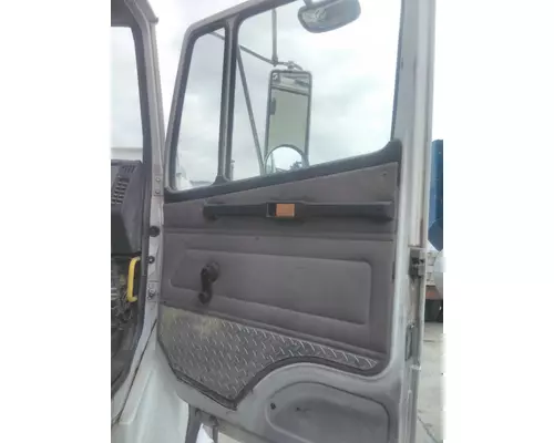 FREIGHTLINER FL80 DOOR ASSEMBLY, FRONT