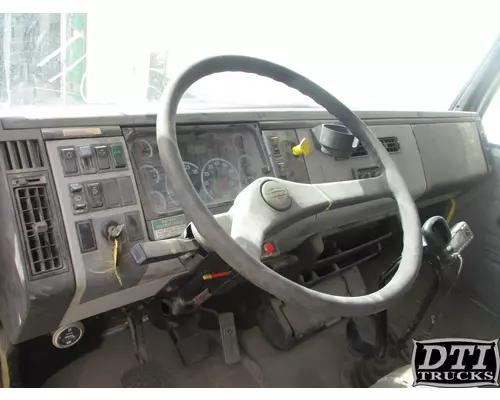 FREIGHTLINER FL80 Dash Assembly