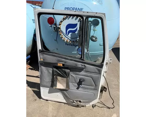 FREIGHTLINER FL80 Door Assembly, Front