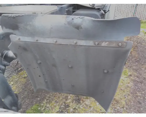 FREIGHTLINER FL80 FENDER, QUARTERHALF REAR