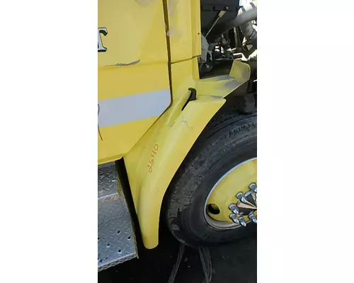 FREIGHTLINER FL80 Fender Extension