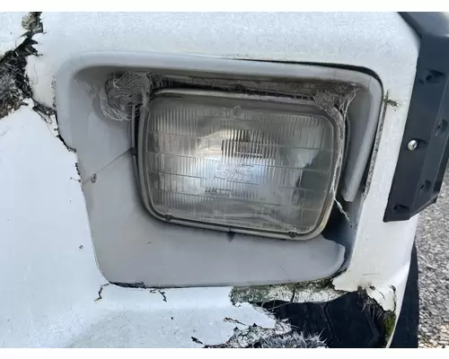 FREIGHTLINER FL80 Headlamp Assembly