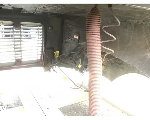 FREIGHTLINER FL80 Hood