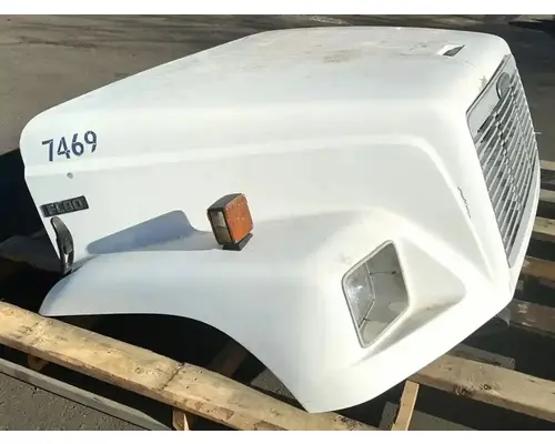 FREIGHTLINER FL80 Hood