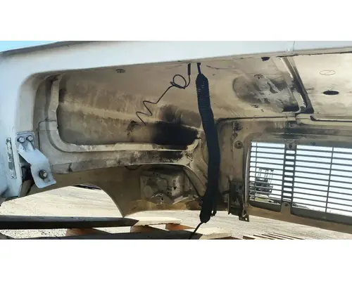 FREIGHTLINER FL80 Hood