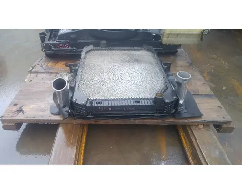 FREIGHTLINER FL80 Intercooler