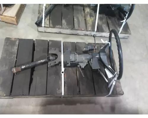 FREIGHTLINER FL80 STEERING COLUMN