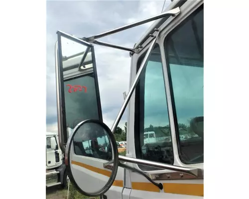 FREIGHTLINER FL80 Side View Mirror