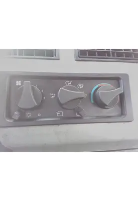 FREIGHTLINER FL80 TEMPERATURE CONTROL