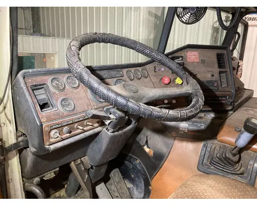 FREIGHTLINER FLA USF-1E HIGH Dash Assembly
