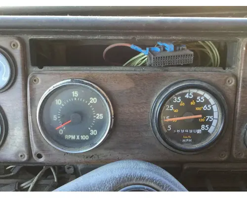 FREIGHTLINER FLA USF-1E HIGH Instrument Cluster