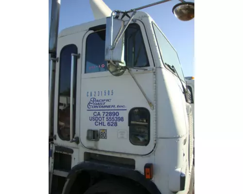 FREIGHTLINER FLA USF-1E HIGH Side View Mirror