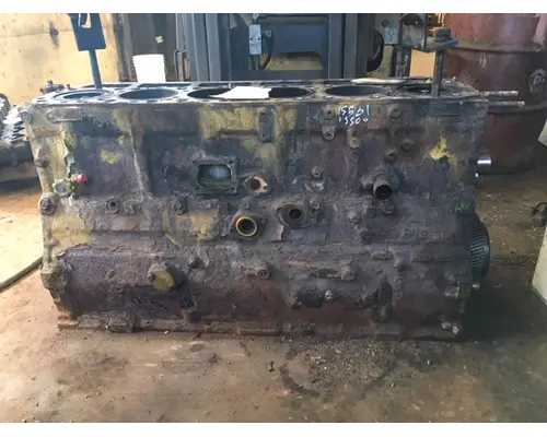 FREIGHTLINER FLA104 Cylinder Block