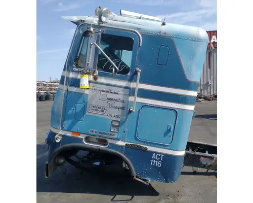 FREIGHTLINER FLA8642 Cab Assembly
