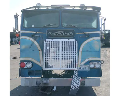 FREIGHTLINER FLA8642 Cab Assembly