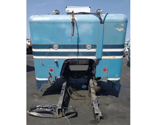 FREIGHTLINER FLA8642 Cab Assembly