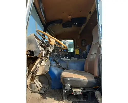 FREIGHTLINER FLA8642 Cab Assembly
