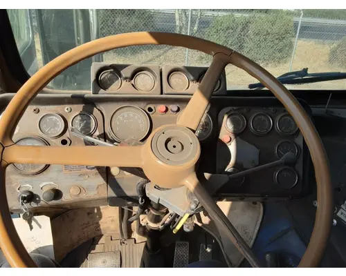 FREIGHTLINER FLA8642 Cab Assembly