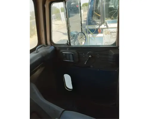 FREIGHTLINER FLA8642 Cab Assembly