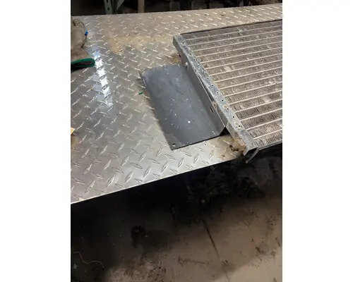FREIGHTLINER FLB HIGH Air Conditioner Condenser
