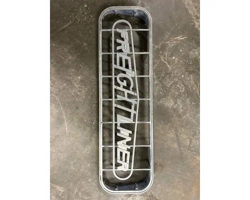 FREIGHTLINER FLB HIGH Grille